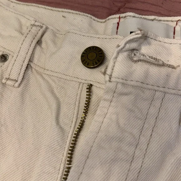 ripped cream jeans 🥯 - Picture 2 of 6